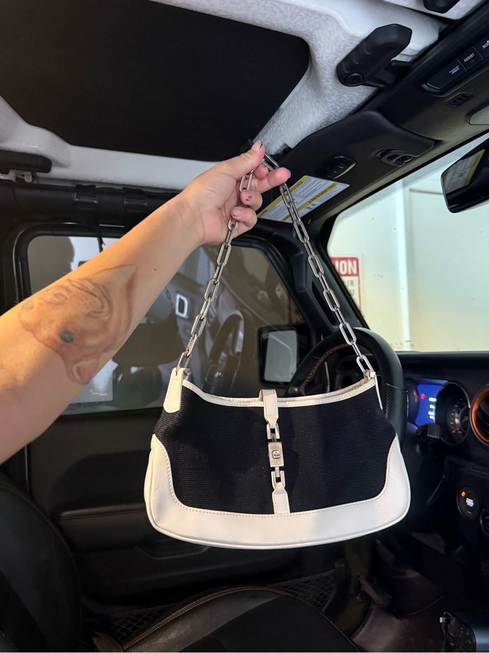 Vintage Gucci Black and White Chain Shoulder Bag